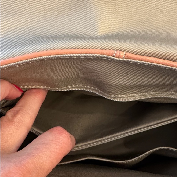 Nearly New! Talbots Pink Leather Bag - Picture 11 of 14